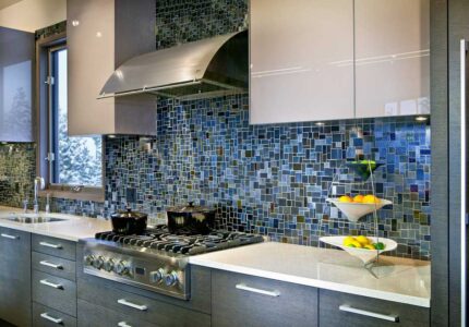 Как правильно выбрать мозаику для кухонного фартука